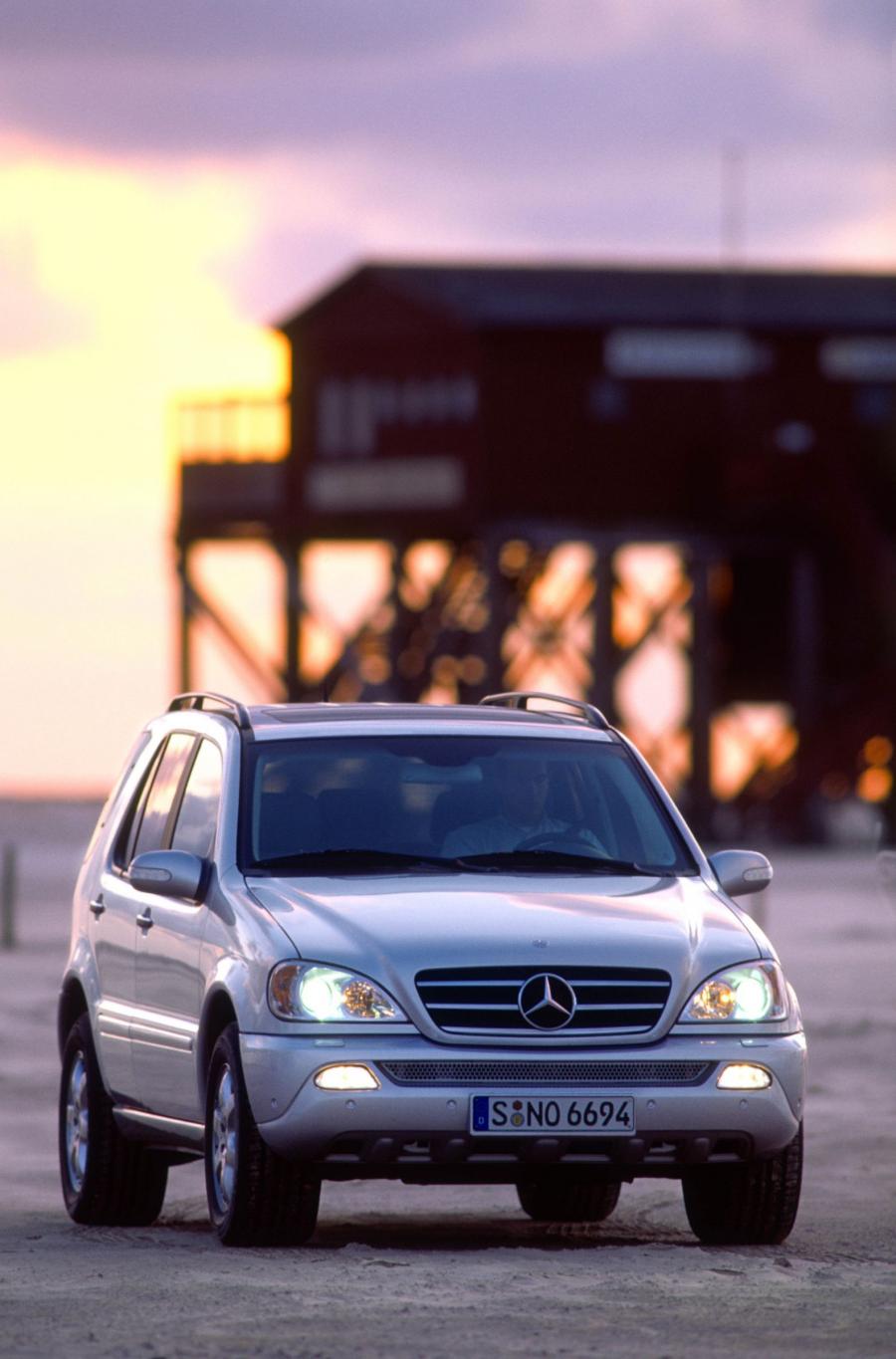  Mercedes-Benz ML-Class 2006 года  (фото 52 из 400)